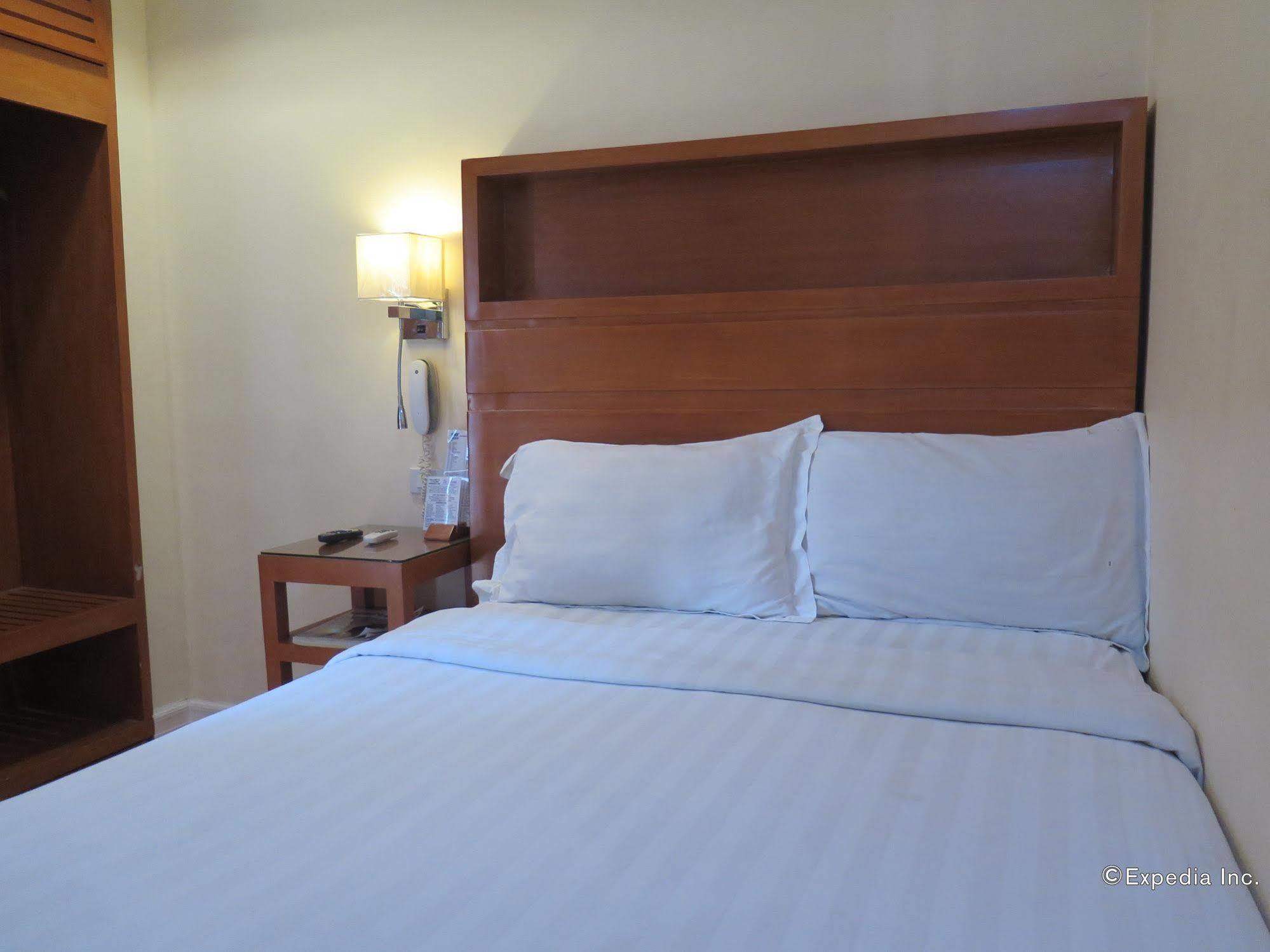 La Gloria Residence Inn Cebu Bagian luar foto